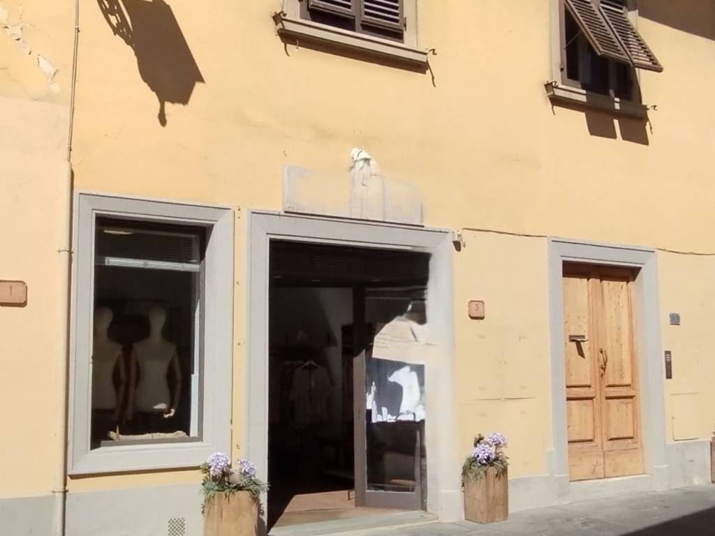 locale commerciale in vendita ad Impruneta