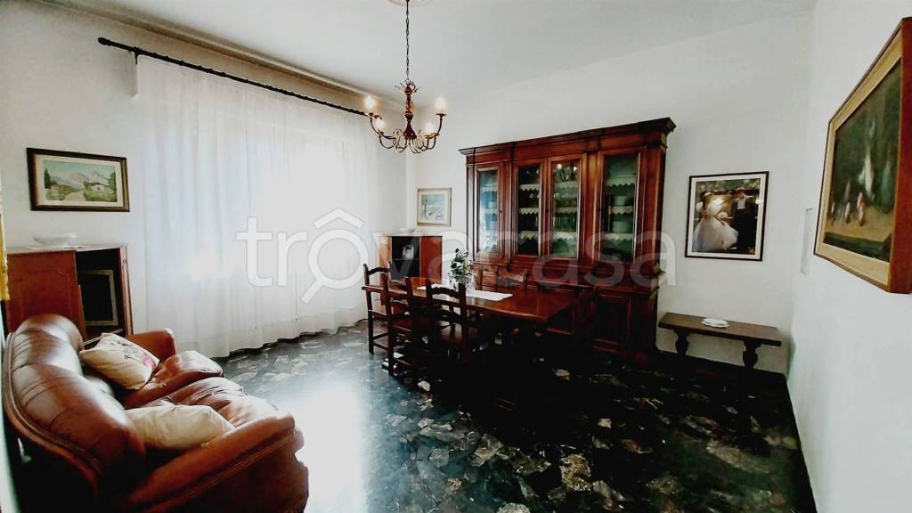 casa indipendente in vendita a Lastra a Signa