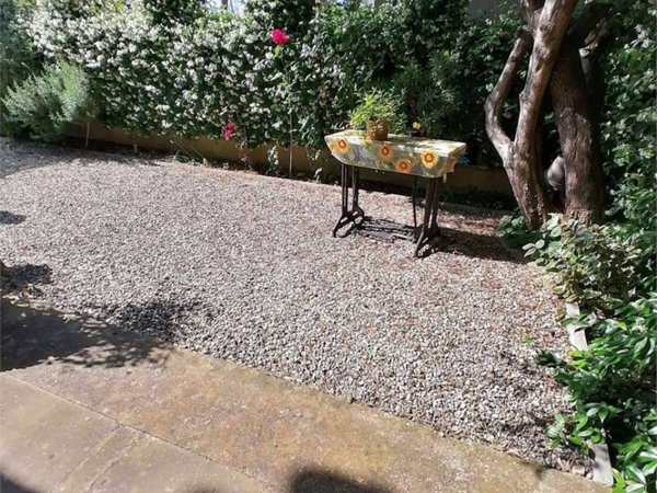 casa indipendente in vendita a Lastra a Signa