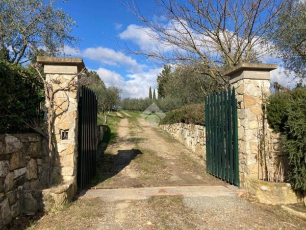 locale di sgombero in vendita a Lastra a Signa