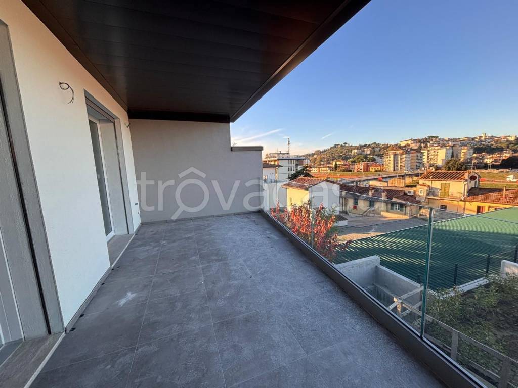 appartamento in vendita a Lastra a Signa in zona Ponte a Signa