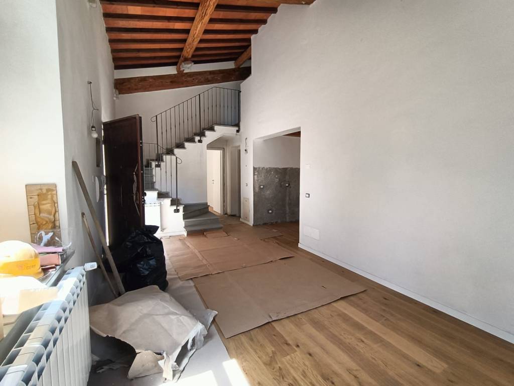 casa indipendente in vendita a Lastra a Signa