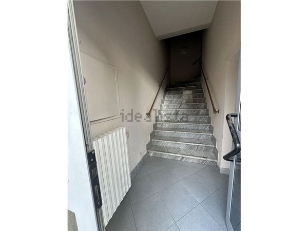 casa semindipendente in vendita a Lastra a Signa in zona Ginestra Fiorentina