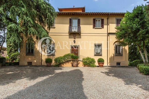villa in vendita a Lastra a Signa in zona Calcinaia