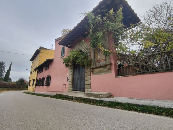 casa indipendente in vendita a Lastra a Signa in zona Carcheri