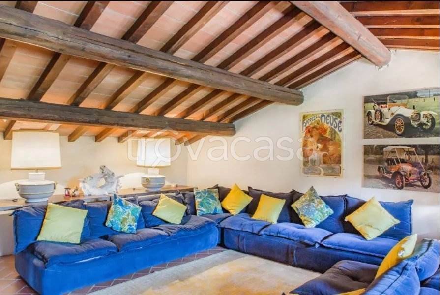 casa indipendente in vendita a Lastra a Signa