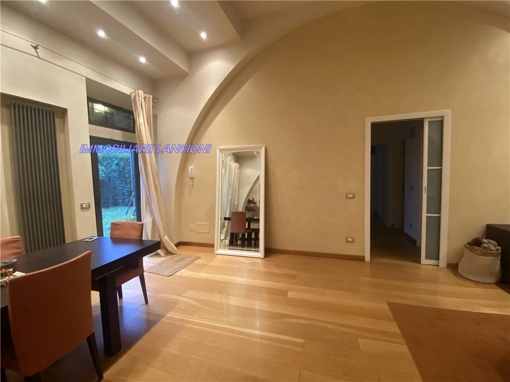 casa indipendente in vendita a Lastra a Signa