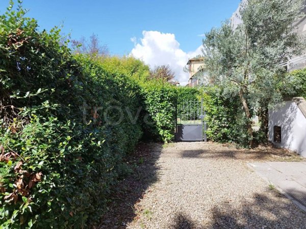 casa indipendente in vendita a Lastra a Signa