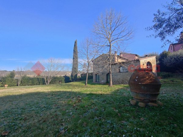 casa indipendente in vendita a Lastra a Signa