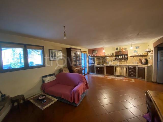 casa indipendente in vendita a Lastra a Signa
