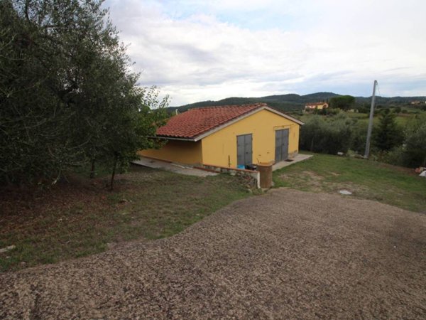 locale di sgombero in vendita a Lastra a Signa