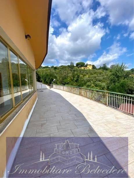 locale commerciale in vendita a Lastra a Signa