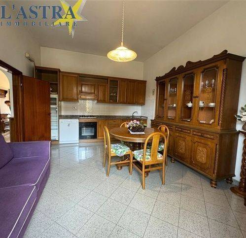 casa indipendente in vendita a Lastra a Signa