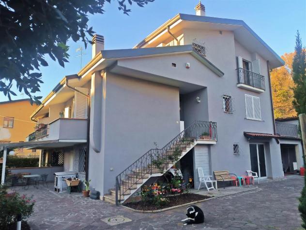 casa indipendente in vendita a Lastra a Signa