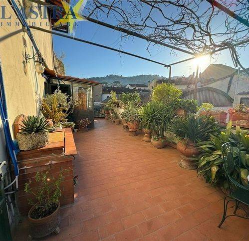 appartamento in vendita a Lastra a Signa in zona Ponte a Signa