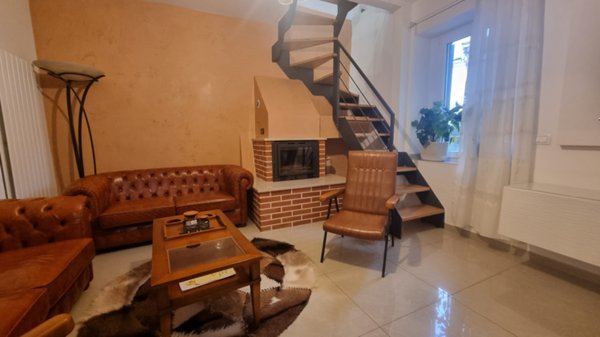 casa indipendente in vendita a Lastra a Signa in zona Stagno