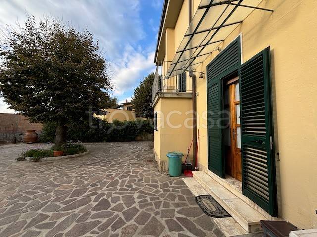 casa indipendente in vendita a Lastra a Signa
