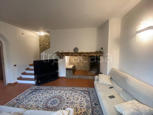 casa indipendente in vendita a Lastra a Signa