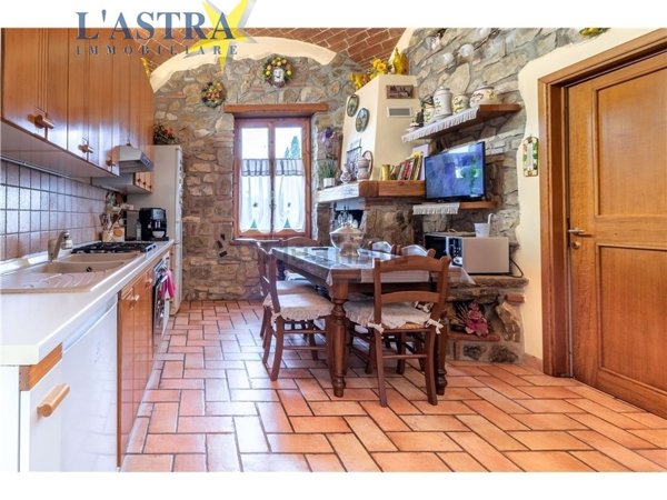 casa indipendente in vendita a Lastra a Signa