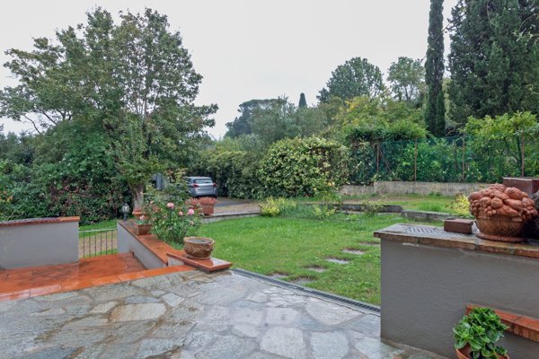 casa indipendente in vendita a Lastra a Signa