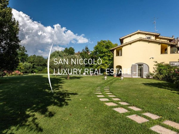 casa indipendente in vendita a Lastra a Signa