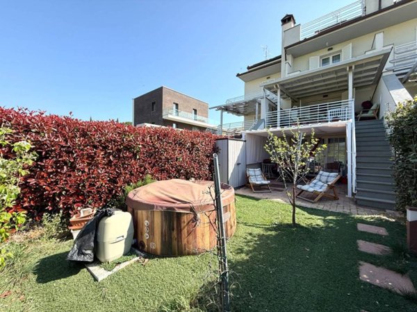casa indipendente in vendita a Lastra a Signa in zona Malmantile