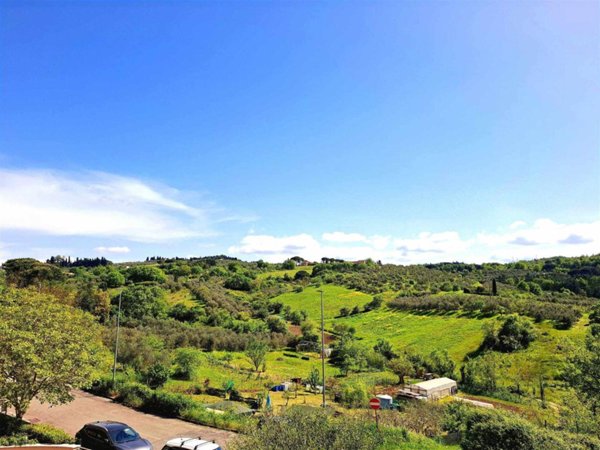 appartamento in vendita a Lastra a Signa in zona Ponte a Signa