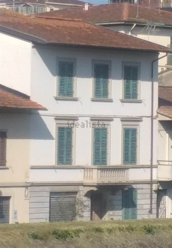 casa indipendente in vendita a Lastra a Signa