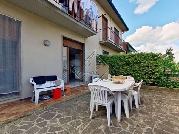casa indipendente in vendita a Lastra a Signa
