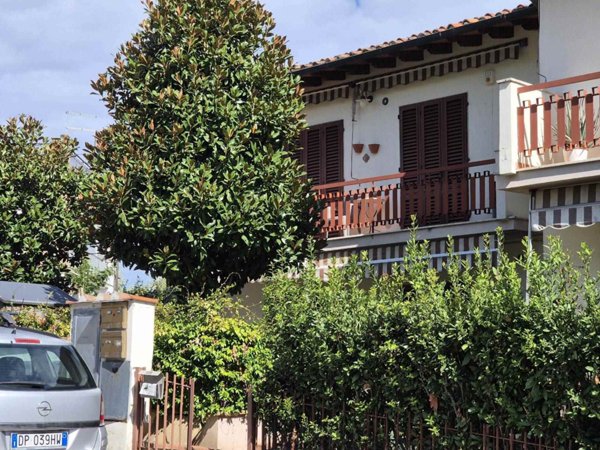 appartamento in vendita a Lastra a Signa in zona Ponte a Signa