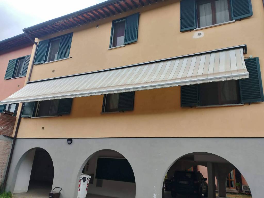 appartamento in vendita a Lastra a Signa in zona Brucianesi