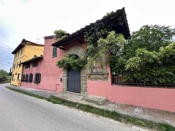 casa indipendente in vendita a Lastra a Signa in zona Carcheri