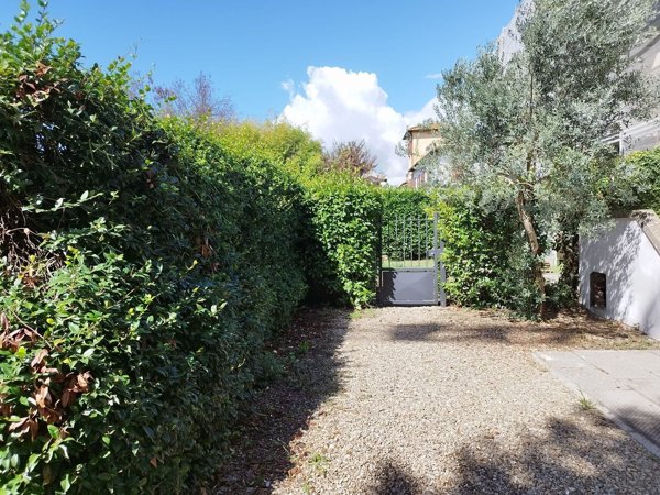 casa indipendente in vendita a Lastra a Signa