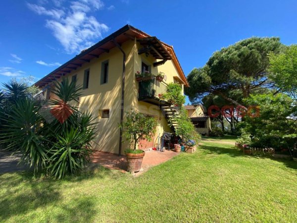 casa indipendente in vendita a Lastra a Signa