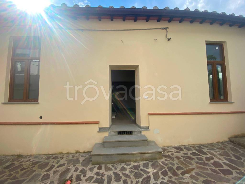casa indipendente in vendita a Lastra a Signa