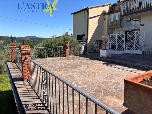 appartamento in vendita a Lastra a Signa in zona Malmantile
