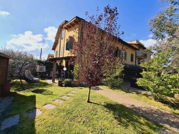 casa indipendente in vendita a Lastra a Signa in zona Ponte a Signa