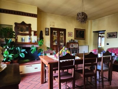 casa indipendente in vendita a Lastra a Signa