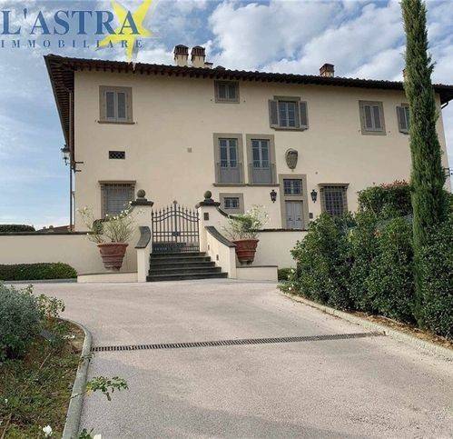 appartamento in vendita a Lastra a Signa in zona Calcinaia