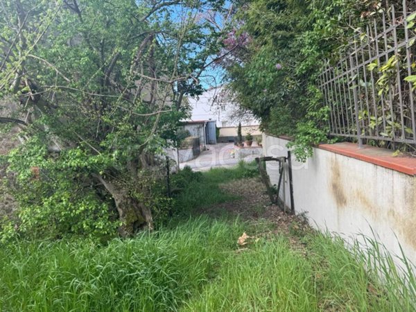 casa indipendente in vendita a Lastra a Signa in zona Carcheri