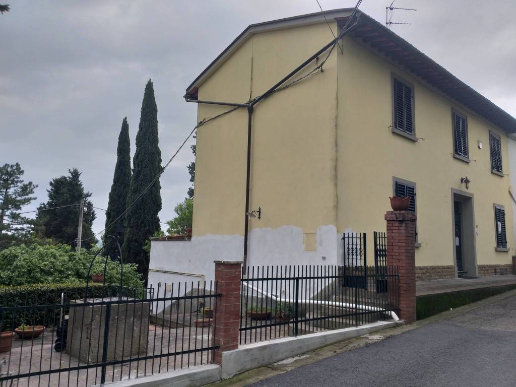 casa indipendente in vendita a Lastra a Signa in zona Inno