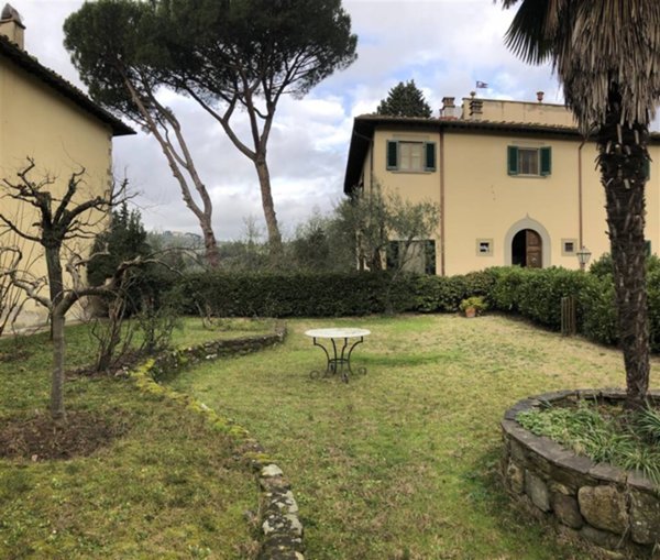 casa indipendente in vendita a Lastra a Signa