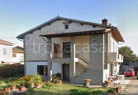 appartamento in vendita a Lastra a Signa in zona Stagno