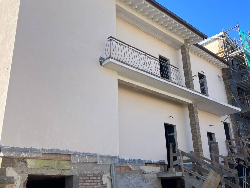 casa indipendente in vendita a Lastra a Signa