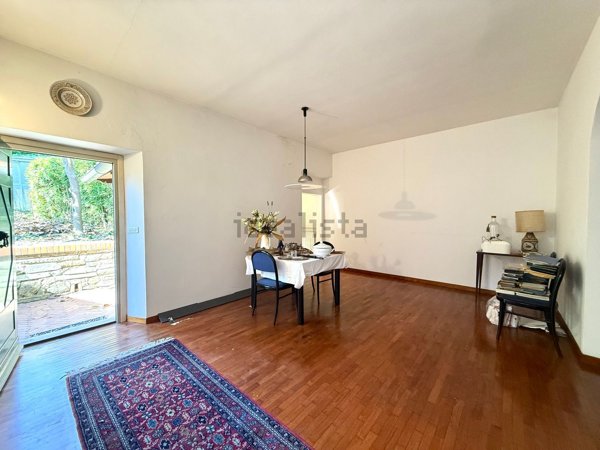 casa indipendente in vendita a Lastra a Signa