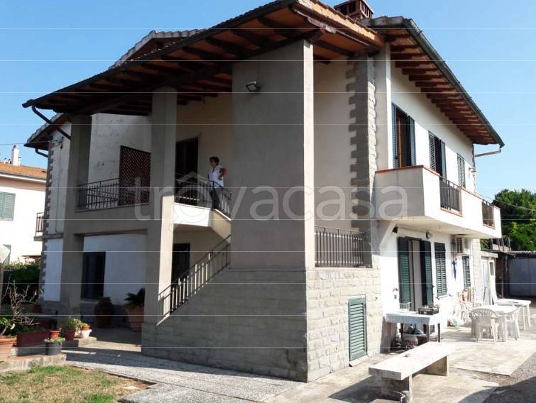 appartamento in vendita a Lastra a Signa in zona Stagno