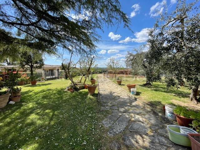 casa indipendente in vendita a Lastra a Signa in zona Marliano