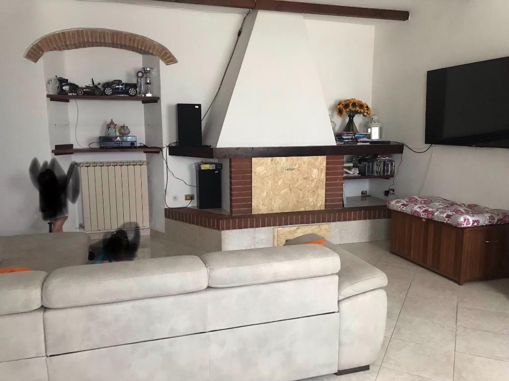 casa indipendente in vendita a Lastra a Signa in zona Malmantile