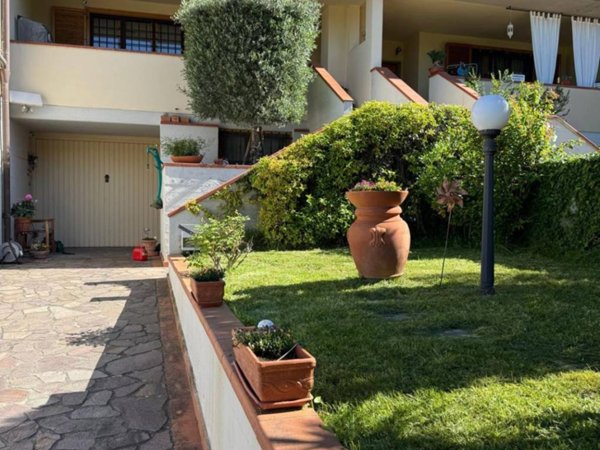 casa indipendente in vendita a Lastra a Signa