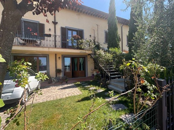 casa indipendente in vendita a Lastra a Signa in zona Malmantile